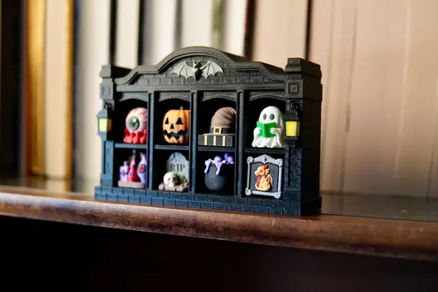 Spooky Bookshelf Clickers — modelo 3D