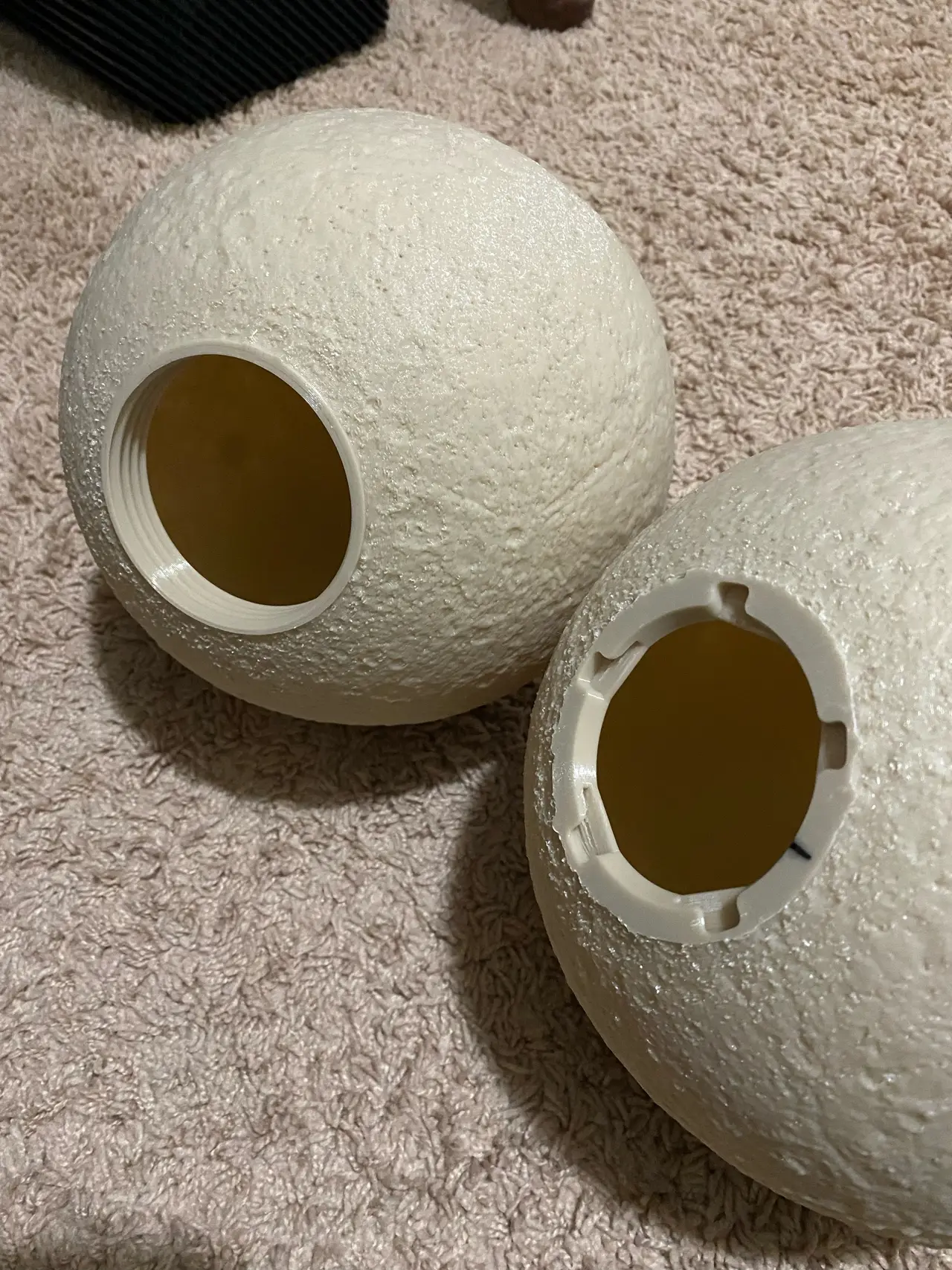 Lithophane Moon Lamp with Wide Screw Base — modelo 3D