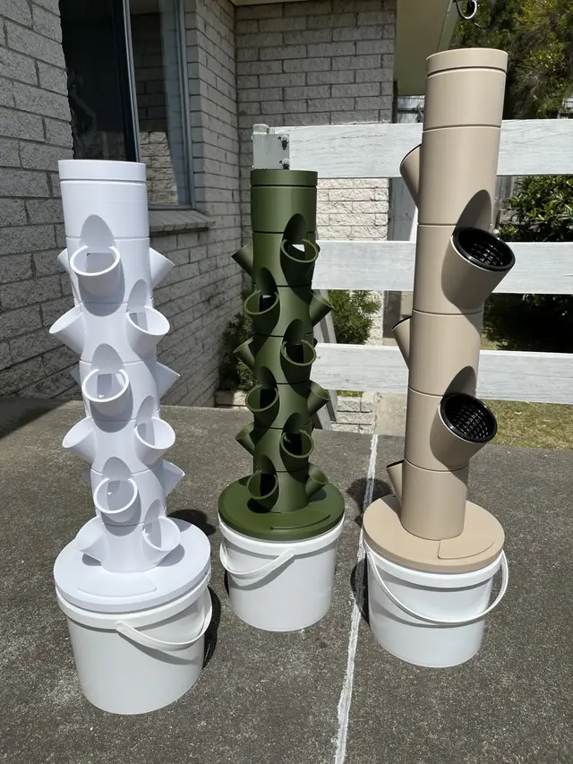 Dani's Indoor Grow Towers — modelo 3D