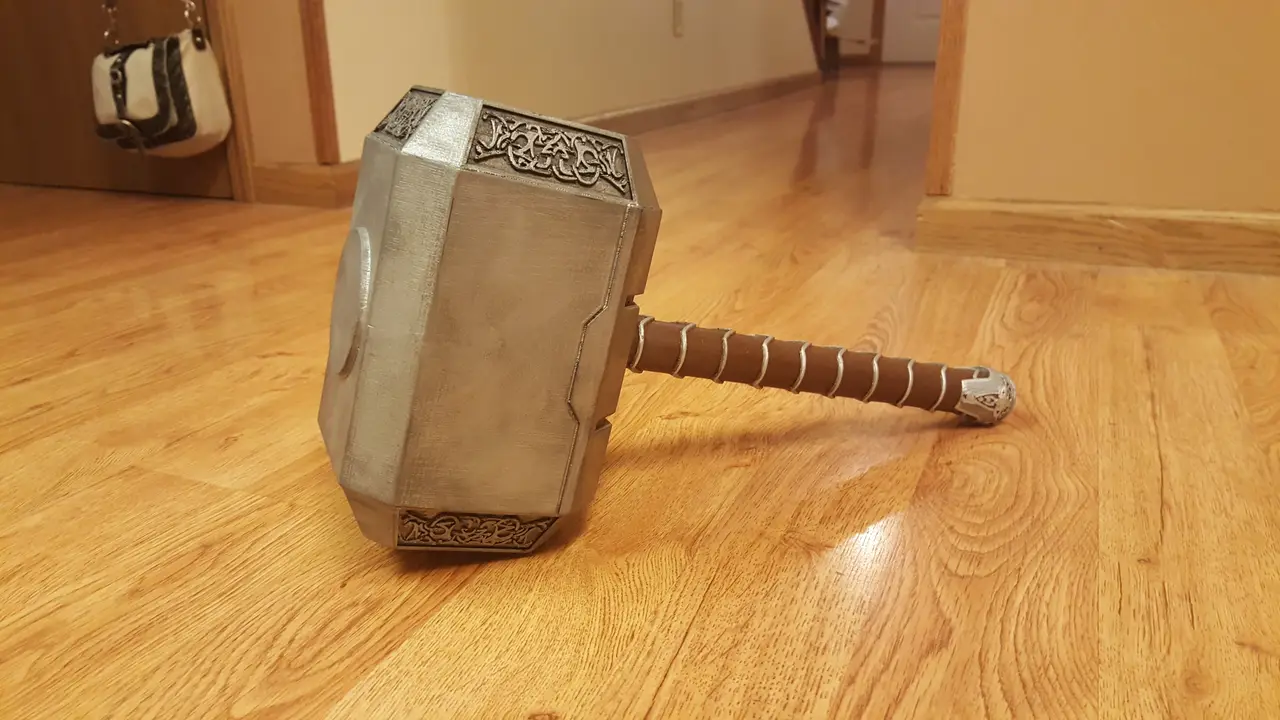 Life Size Thor's Hammer (Mjolnir) — modelo 3D