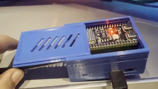 ESP32-S3 Custom PCB Case for VGA — modelo 3D
