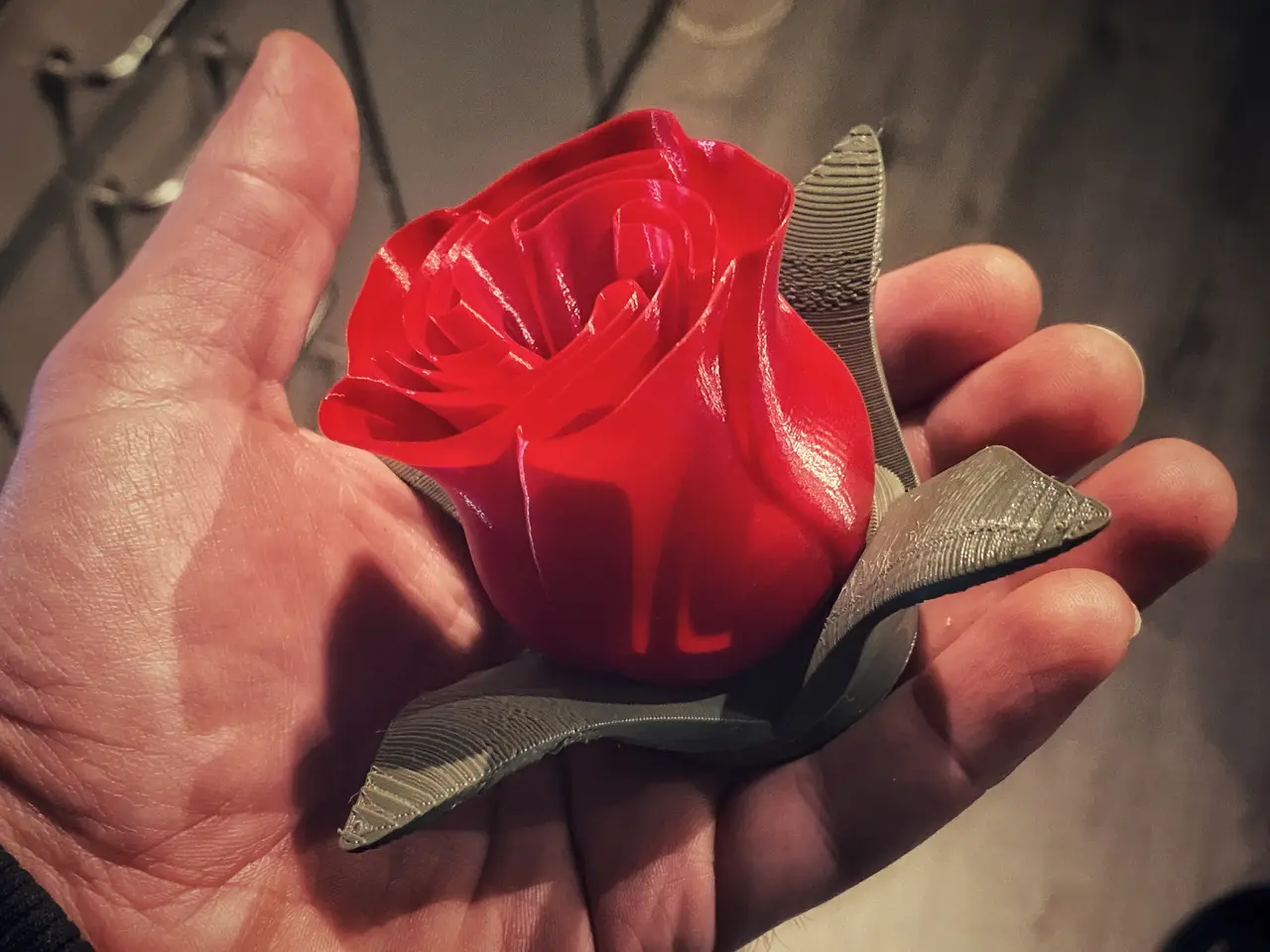 Valentines Day Rosebud Electric Tea light for Spiral Vase Rose — modelo 3D