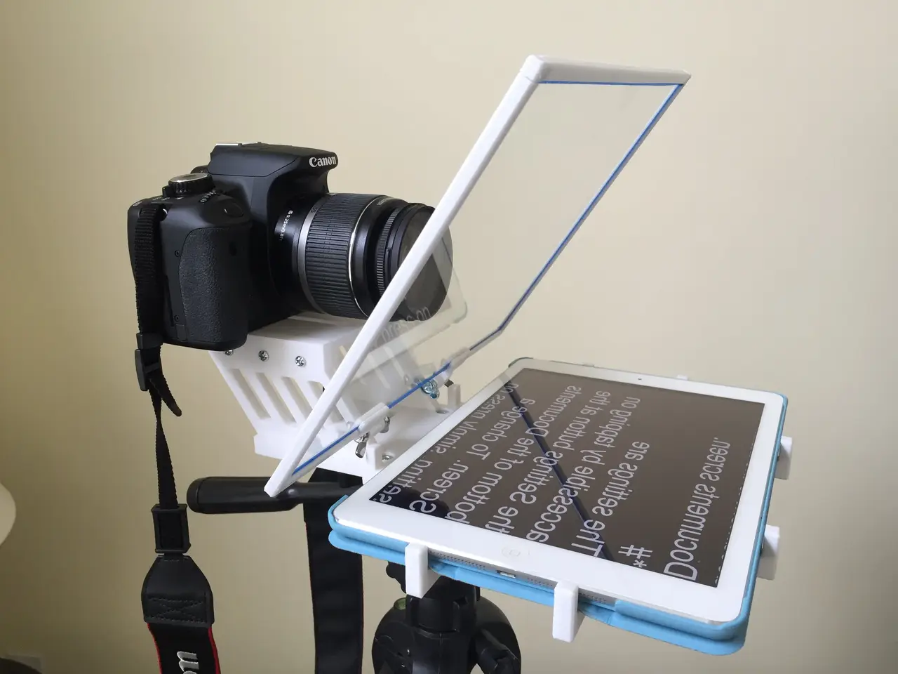 iPad Teleprompter — modelo 3D