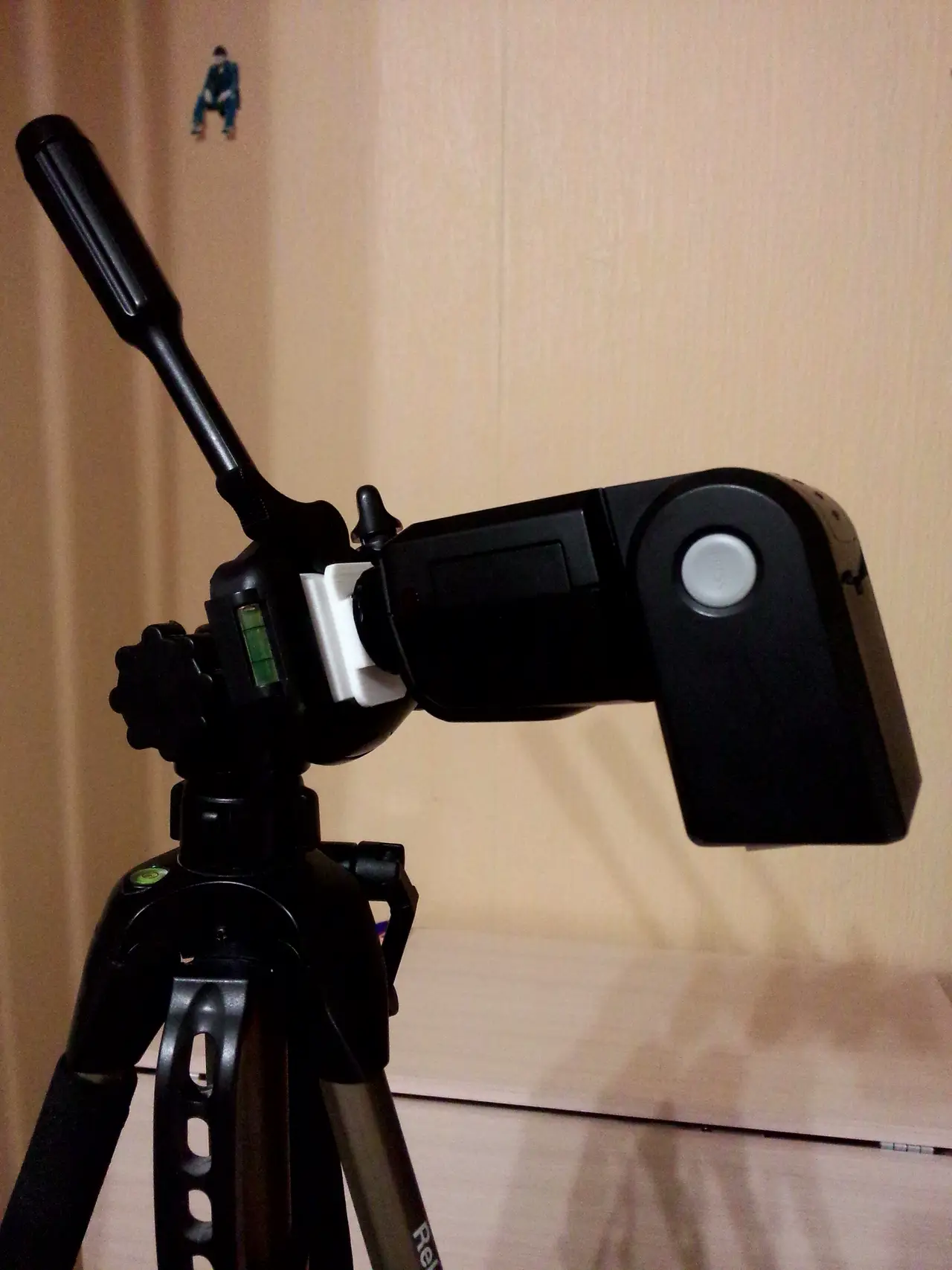 Tripod flash holder — modelo 3D