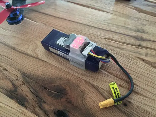 Lipo battery low voltage alarm holder — modelo 3D