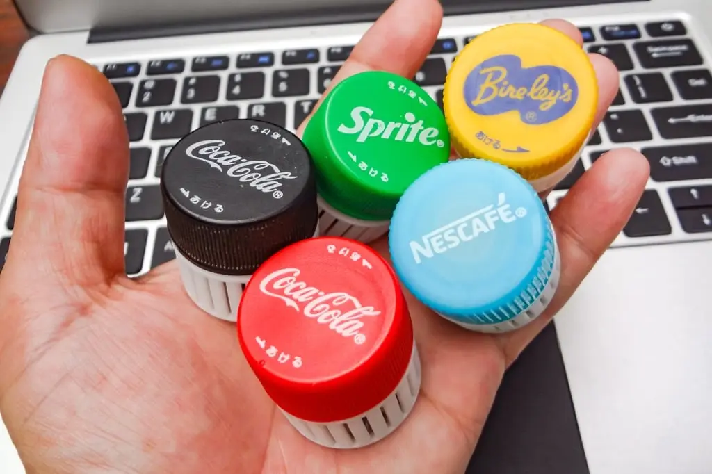 Mini Container with PET Bottle Cap Size — modelo 3D