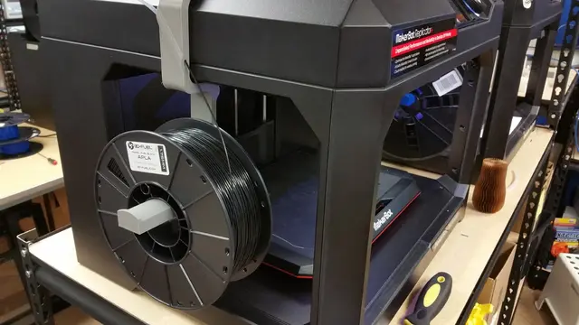 MakerBot Replicator 5th Gen & Replicator+ Spool Holder / Adapter — modelo 3D