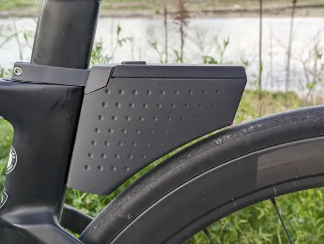 seatpost mount bike storage tool box — modelo 3D