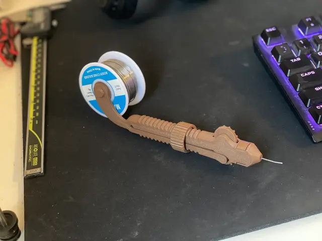 Solder Scroll (for standard Spools) — modelo 3D