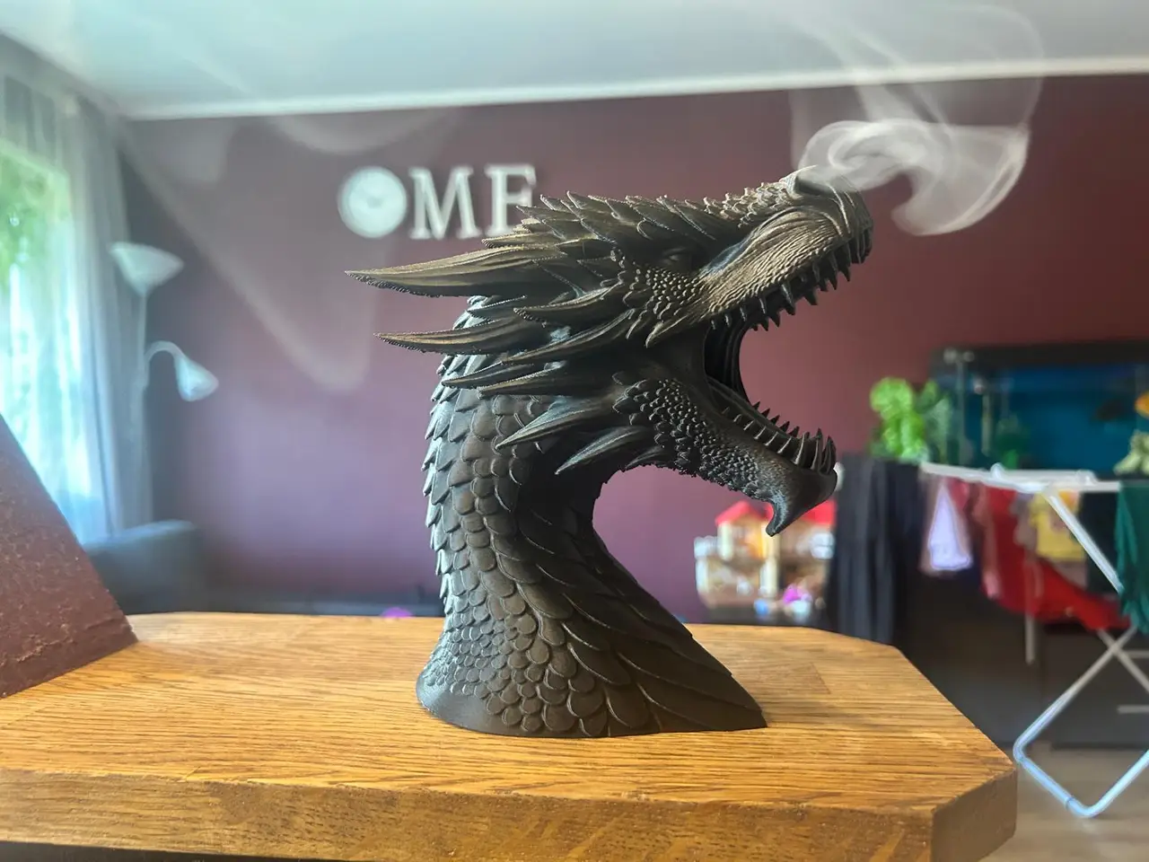 Smoking dragon incense — modelo 3D