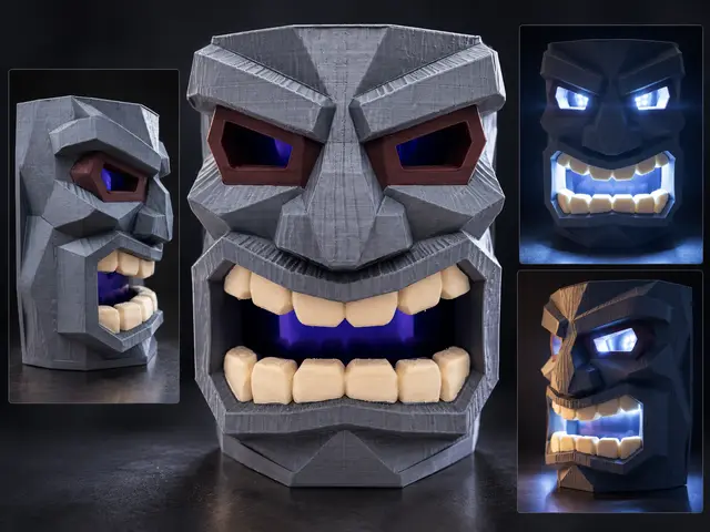Grimgrin – Woodgrain Tiki Mask Wall Light Planter — modelo 3D