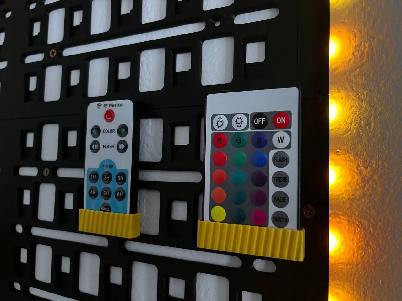 MODRA LED Remote Holder (Large & Small) — modelo 3D