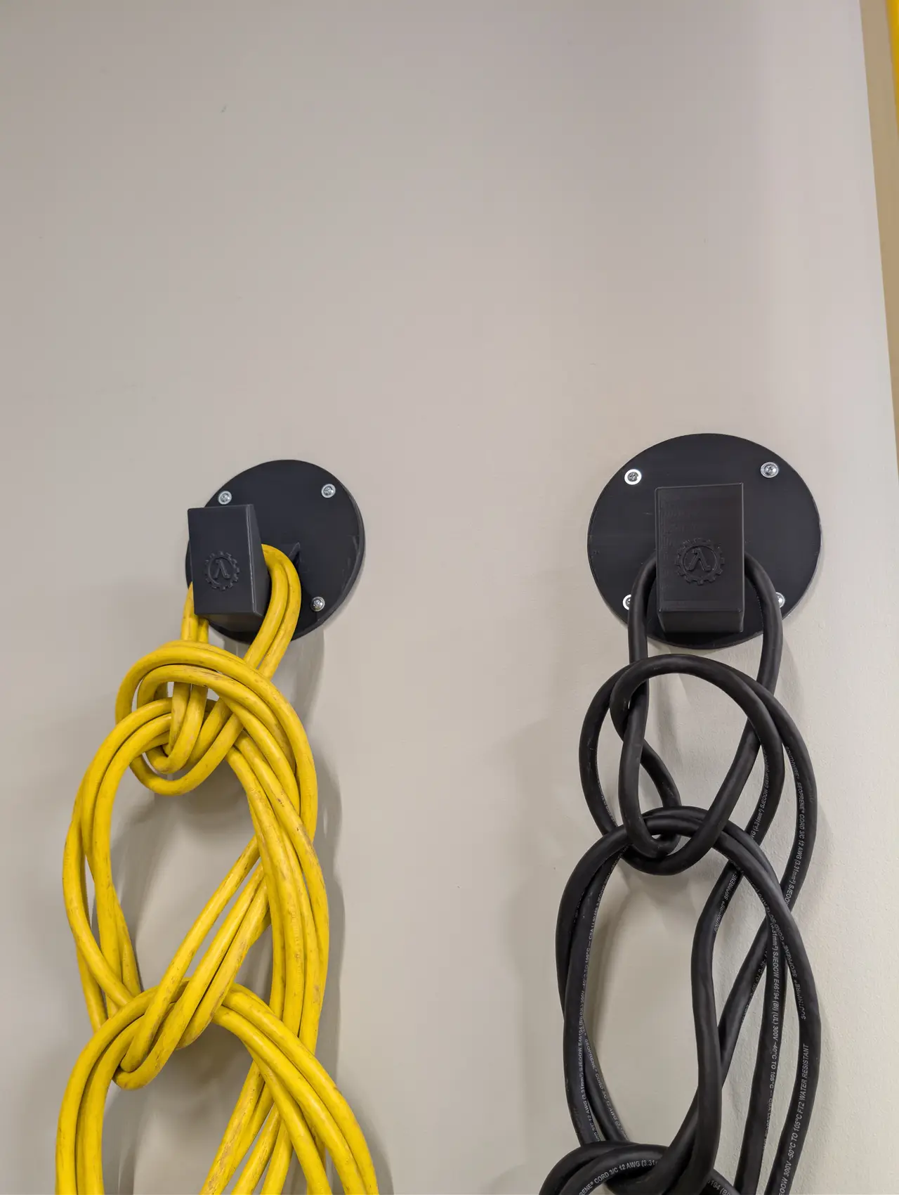 Ultra-Duty Overengineered Wall Hook / Cord Hanger — modelo 3D