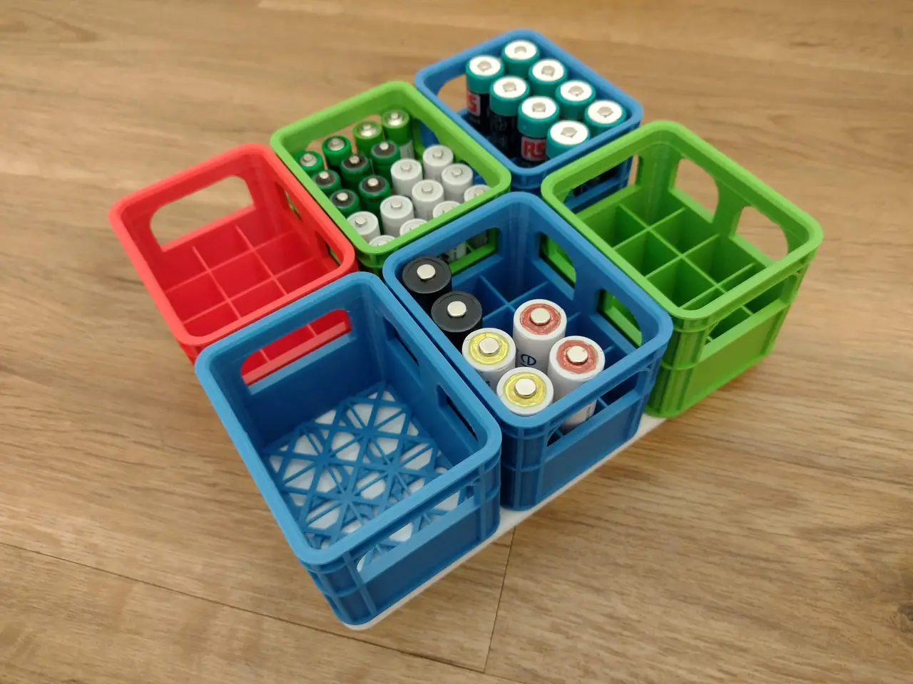 Customizable & stackable beer crate for all types of batteries — modelo 3D