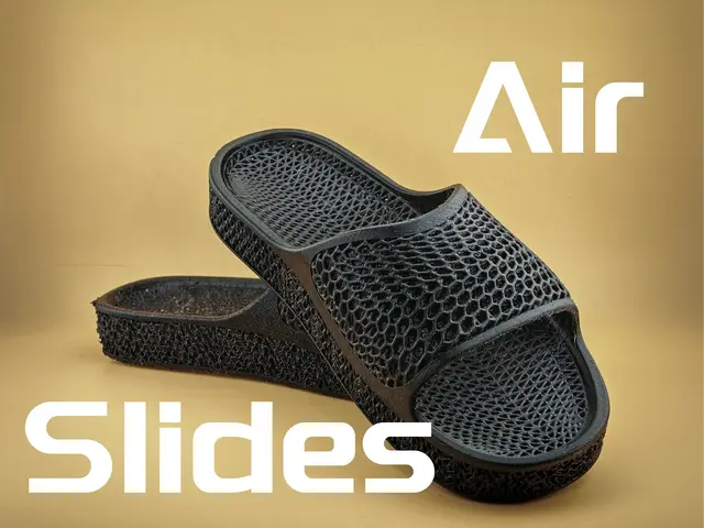 Air Slides – Lightweight, Breathable, Summer-Ready — modelo 3D