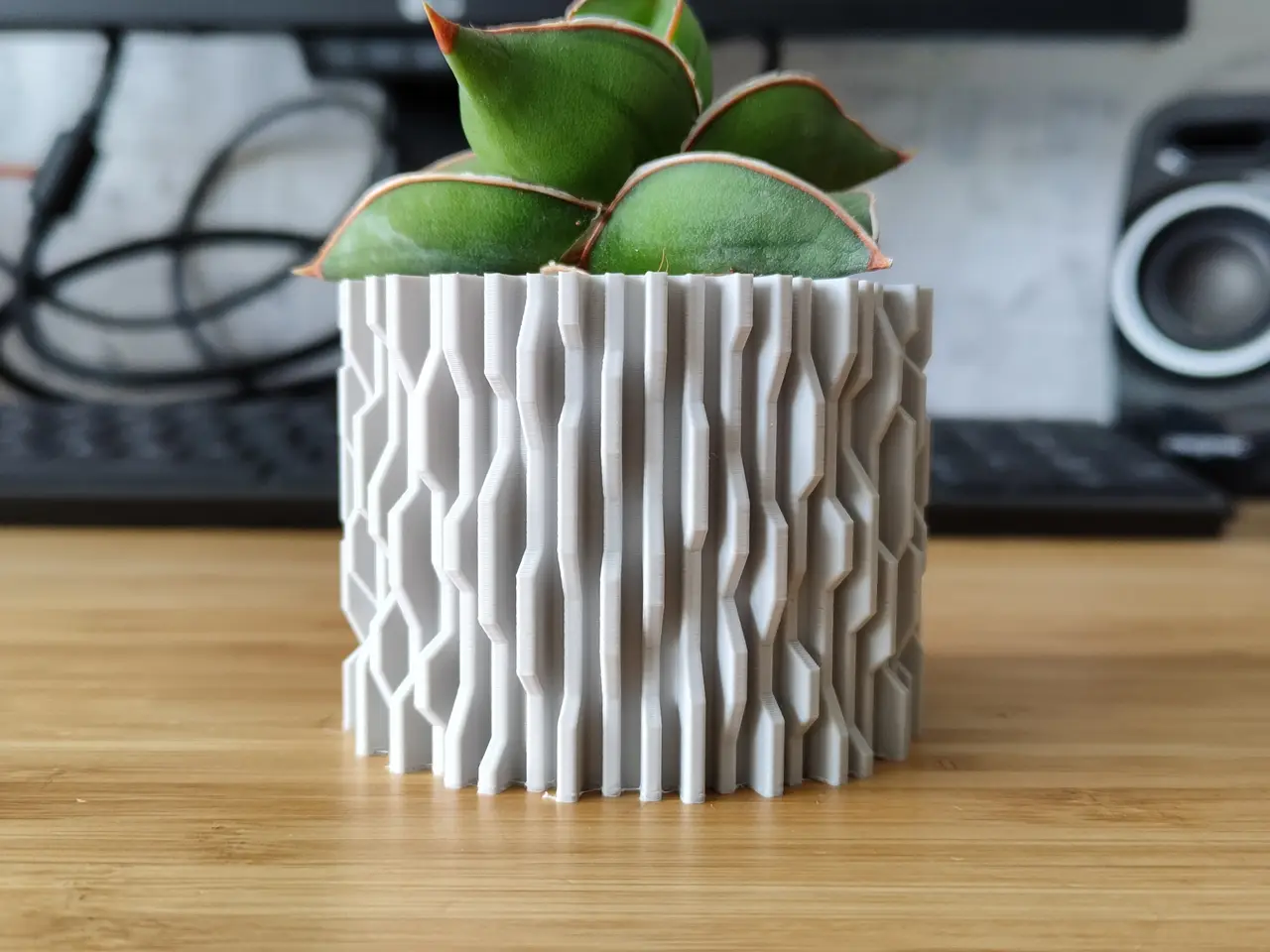 Techno Error Virus - Pot and planter for plants and flowers - vase mode — modelo 3D