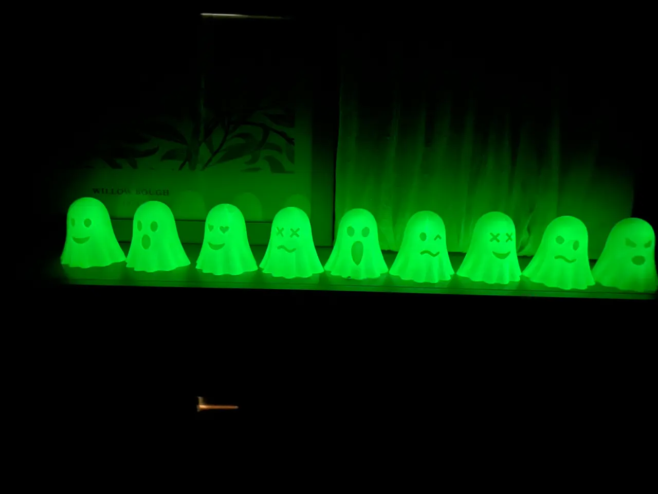 Halloween Ghosts - 9 Expressive Faces — modelo 3D