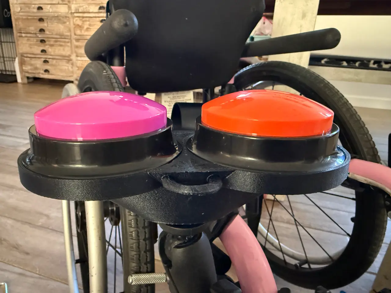 Talker Button Holder - non-verbal disability aid — modelo 3D
