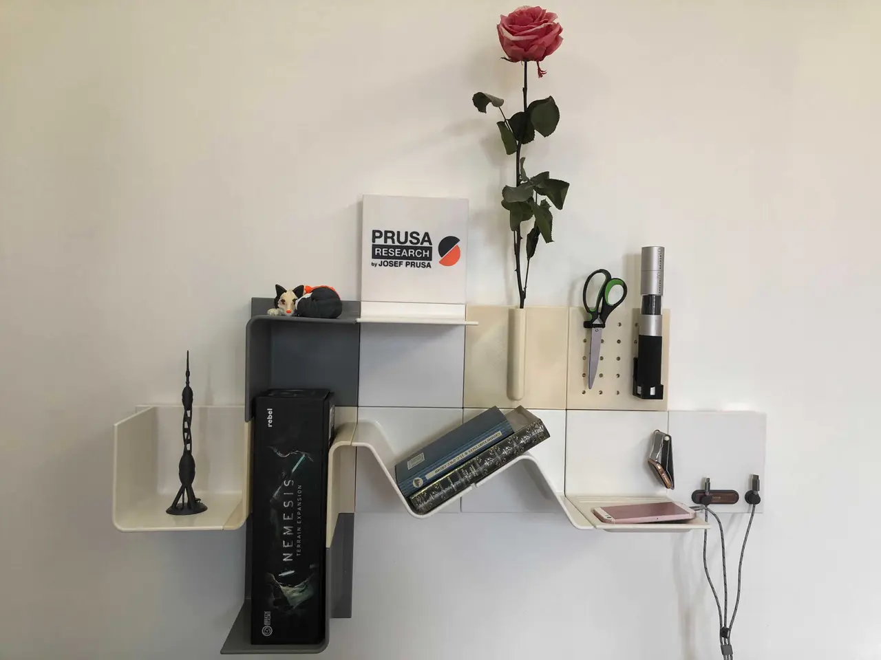 ENDLESS customizable, interchangeable shelf — modelo 3D