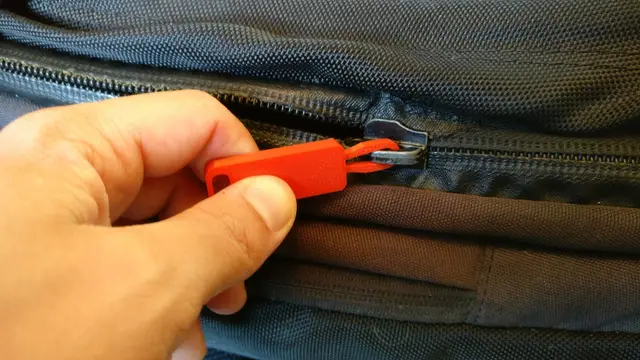 Universal Zip Toggle — modelo 3D
