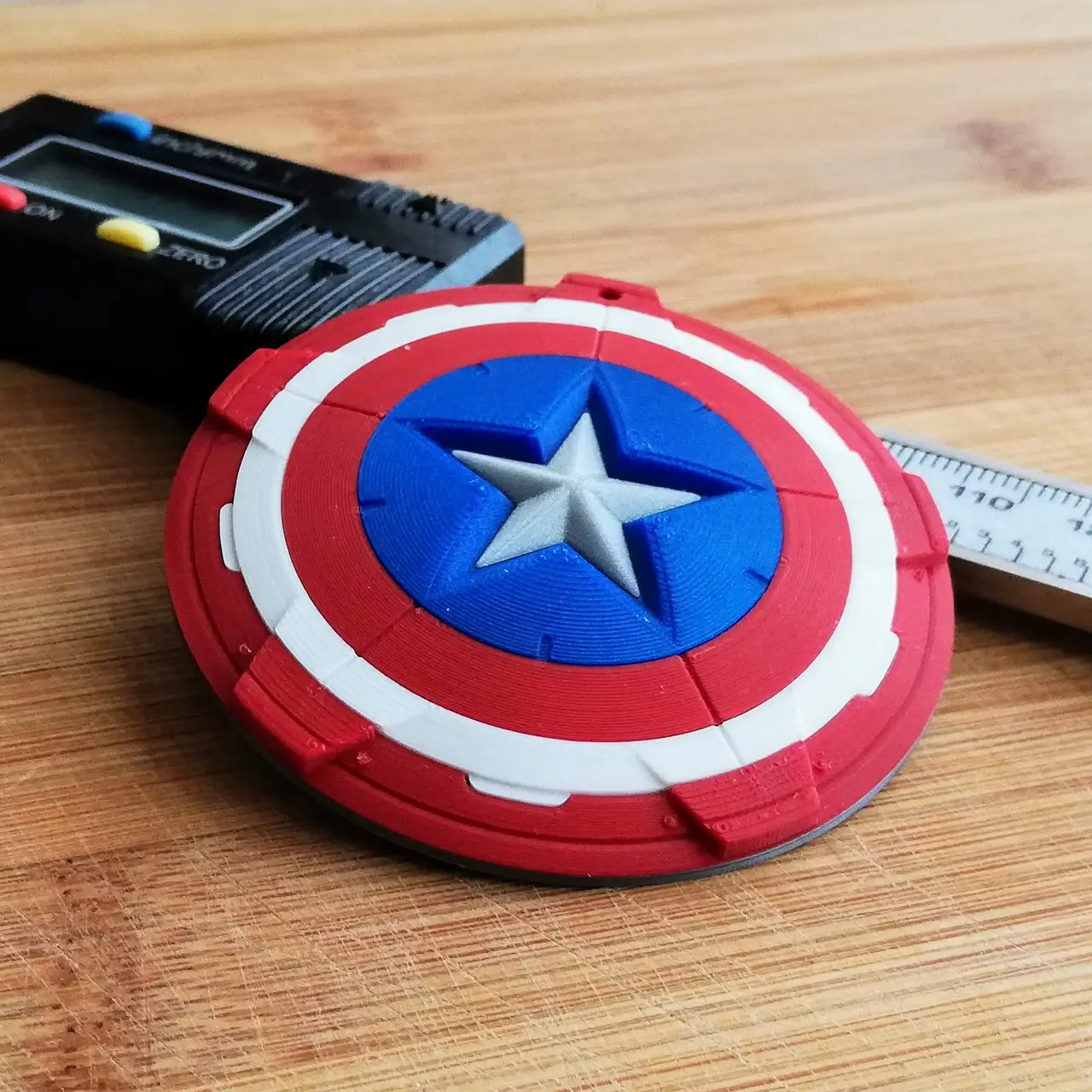 Captain America's shield keychain — modelo 3D