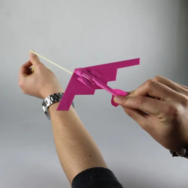 B2 Stealth Bomber Glider (Improved Flight) Powered by an Elastic Band — modelo 3D