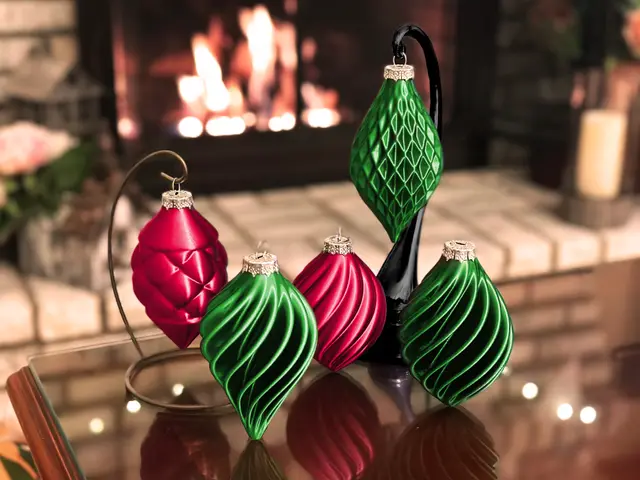 Christmas Tree Ornament Set (Vase Mode Prints) — modelo 3D