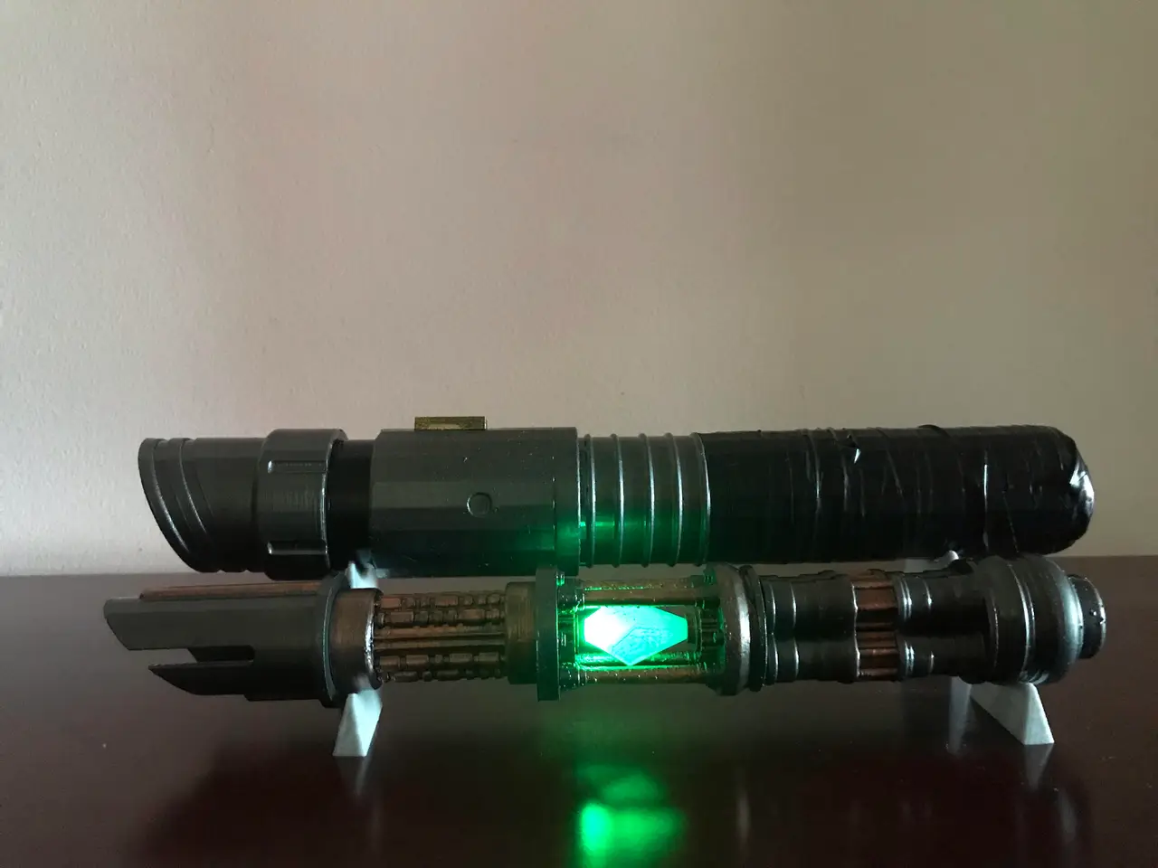 Lightsaber With Internal Components — modelo 3D