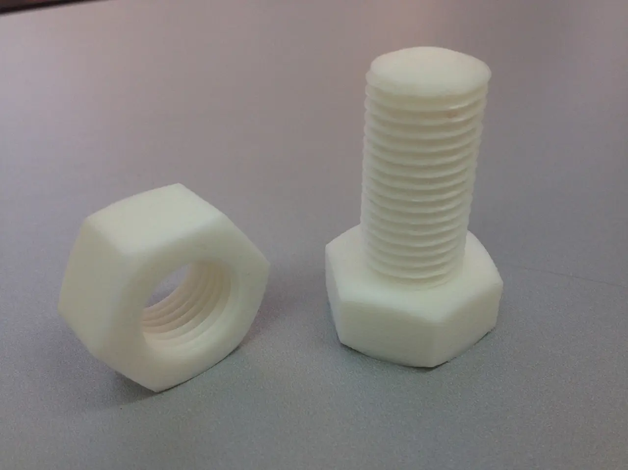 SCREW & NUT — modelo 3D