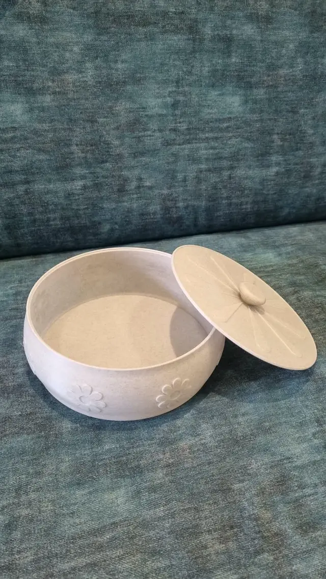 Multipurpose Round Container with Lid — modelo 3D