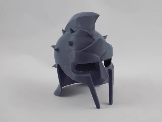 Gladiator helmet prop — modelo 3D