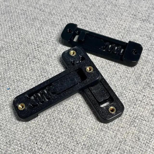 DIN Rail Bracket - Heat Insert Version - 52.5mm & 62.5mm — modelo 3D