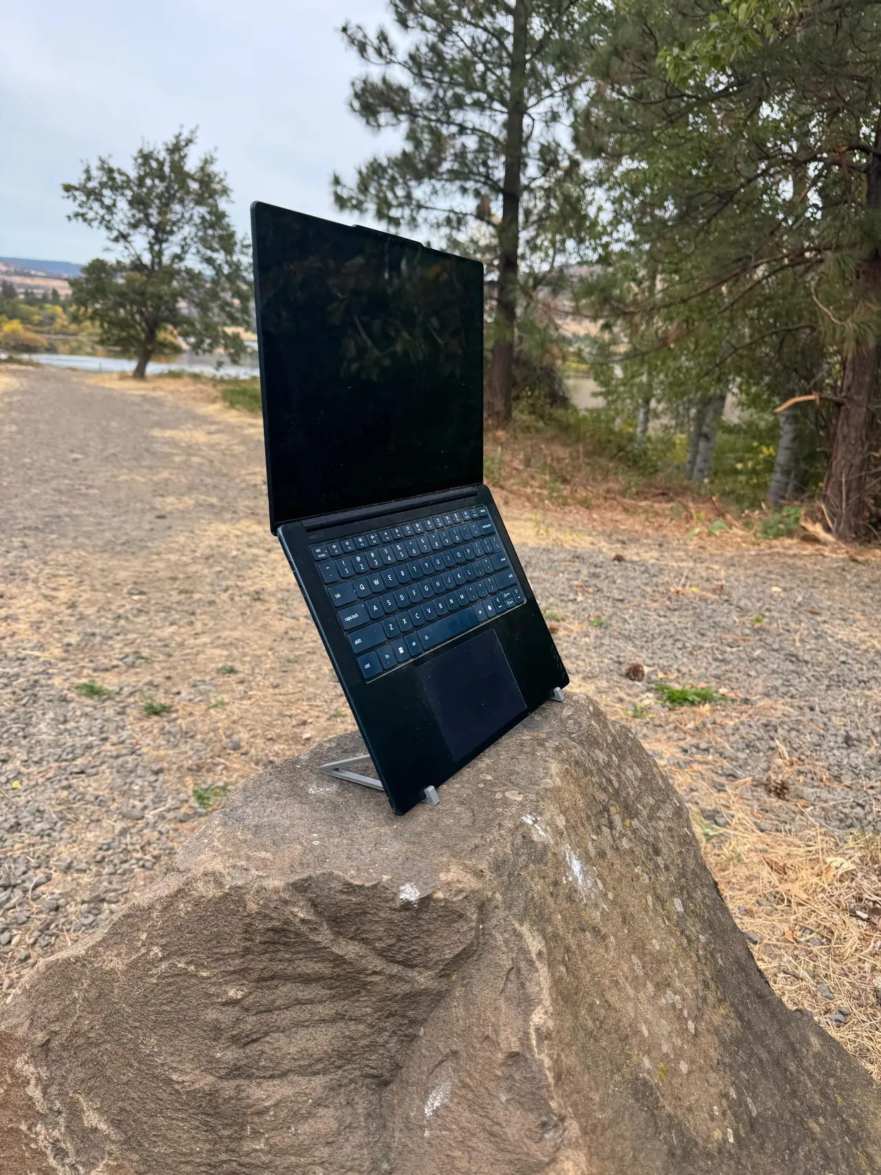 World's Smallest Laptop Stand — modelo 3D