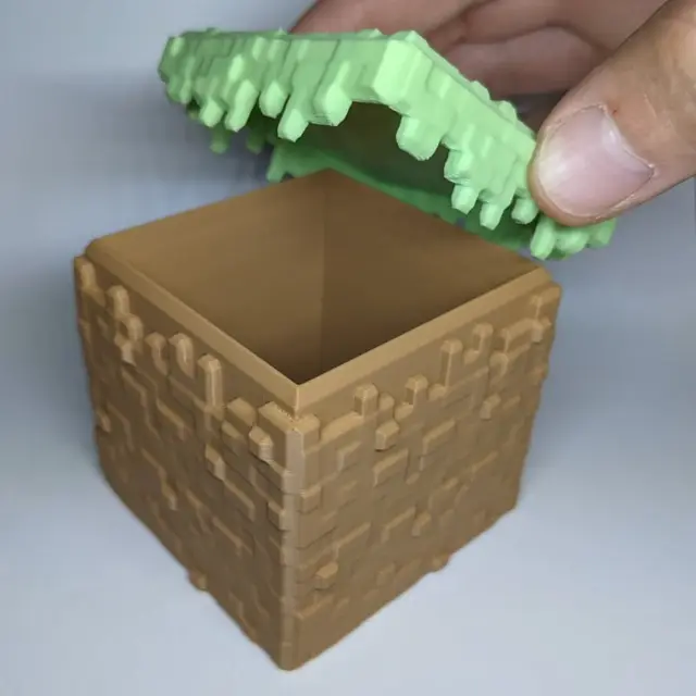 Minecraft Grass Block Container — modelo 3D