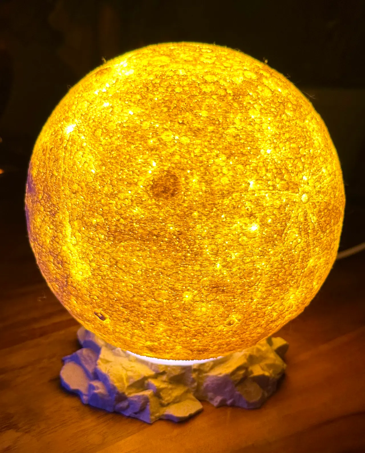 Floating Moon Rock Base stand for the (HD) Designer Lithophane Moon Lamp — modelo 3D