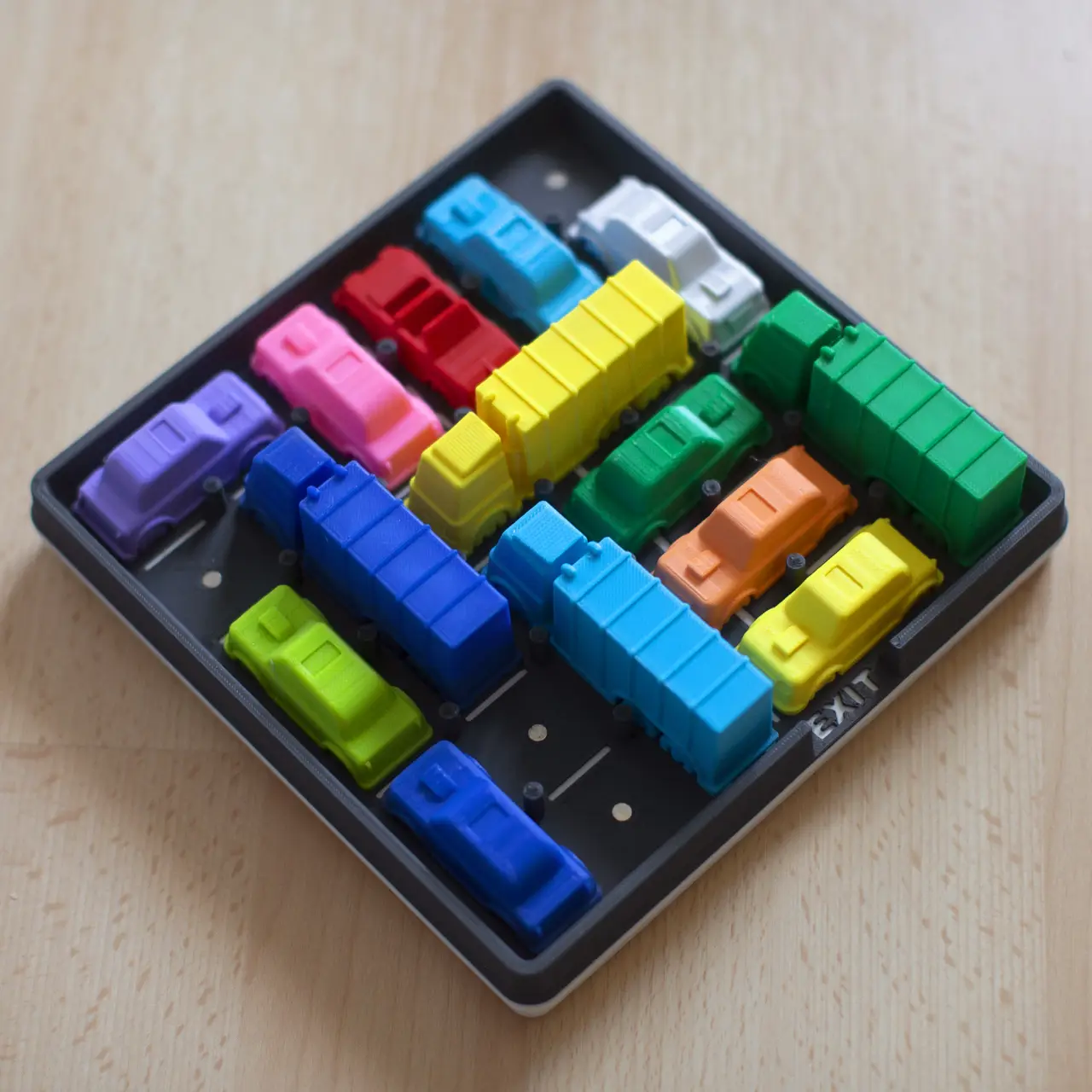 Rush hour logical game with cars — modelo 3D
