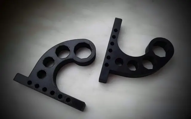Motorcycle helmet hook. — modelo 3D
