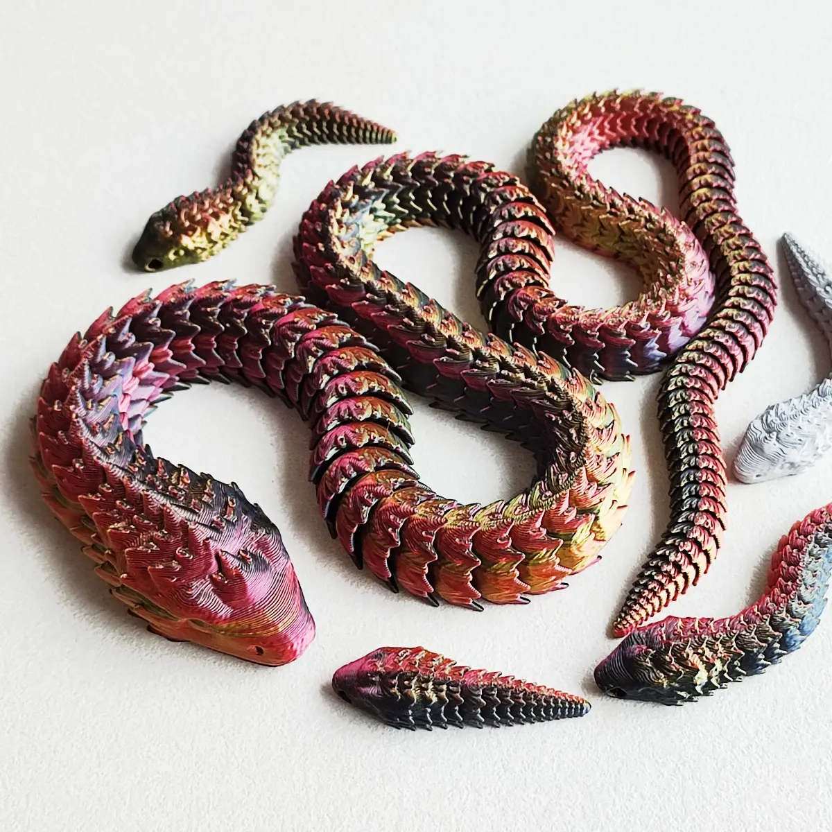 Ultra Articulated snake - new design from small keychain up to the Elegoo Giga Storm version!!! — modelo 3D