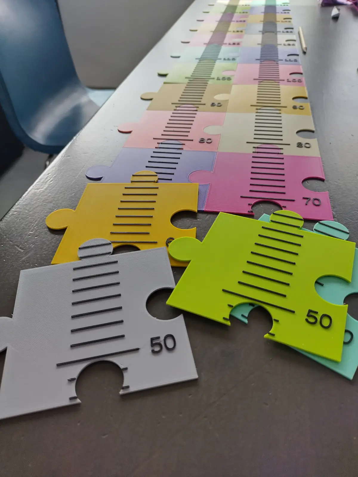 Wall mounted children's growth scale — modelo 3D