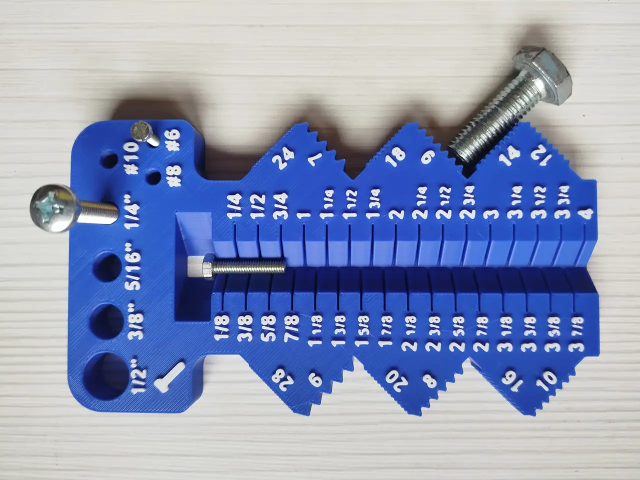 Screw measuring tool: #6-1/2"+L:1/8-4"+P:28-6TPI — modelo 3D