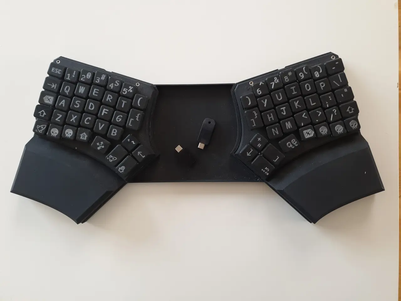 my redox keyboard with printed keykaps — modelo 3D