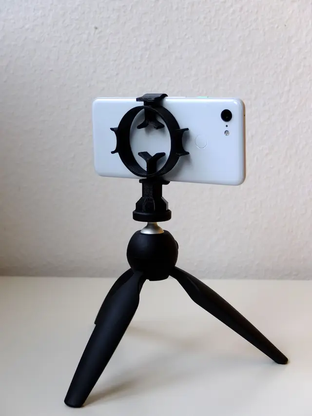 Smartphone mount for tripod — modelo 3D