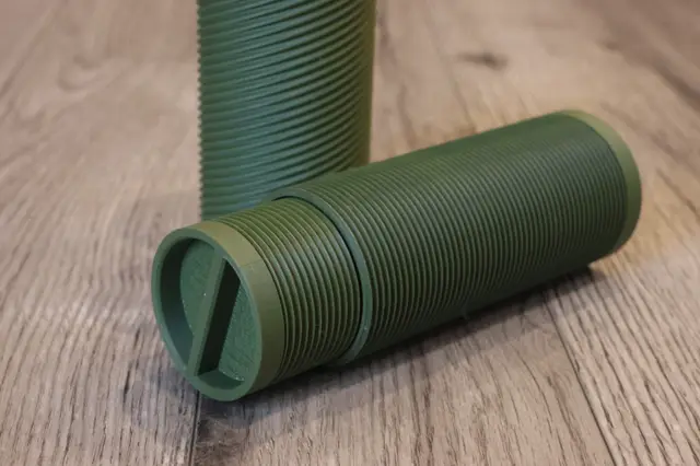 Annoying Gift Tube — modelo 3D