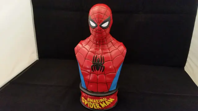 Vintage Spider-Man Bust — modelo 3D