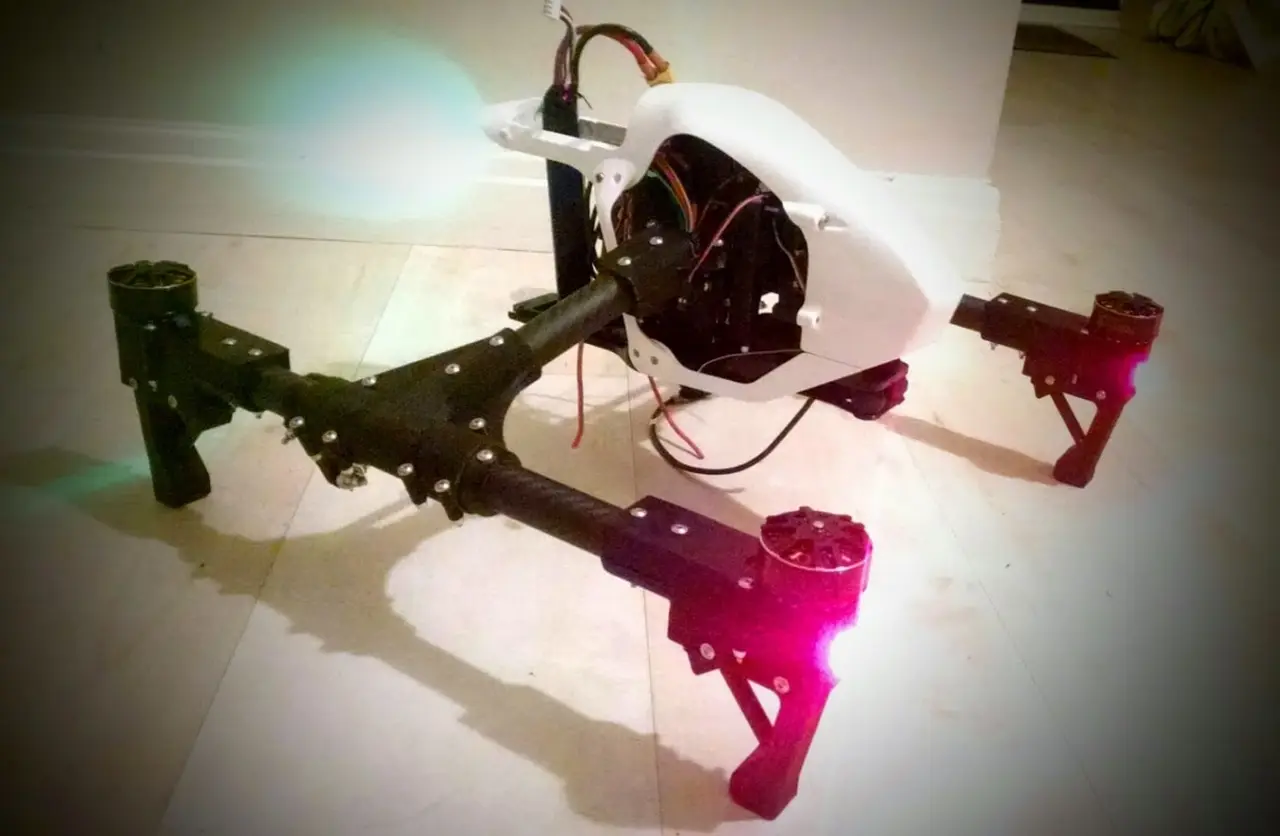 DJI Inspire 1 clone quadcopter — modelo 3D