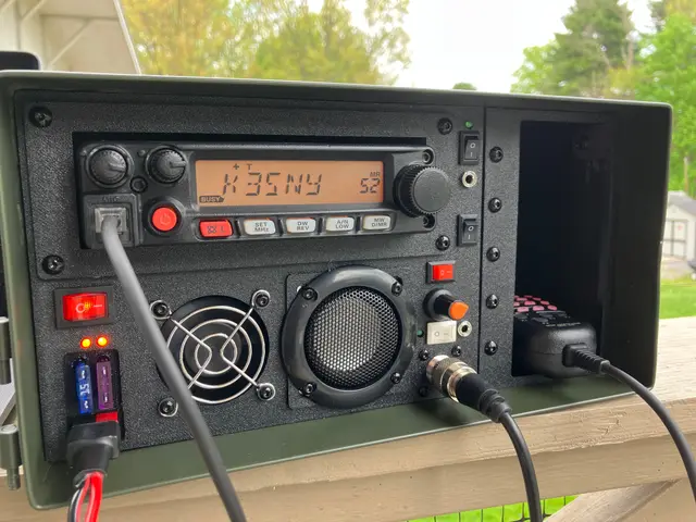 VHF Ham Radio Ammo Can Go Box / Portable Field Radio Station — modelo 3D