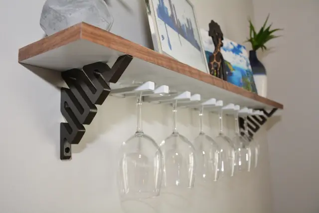 Wine Glass Shelf — modelo 3D