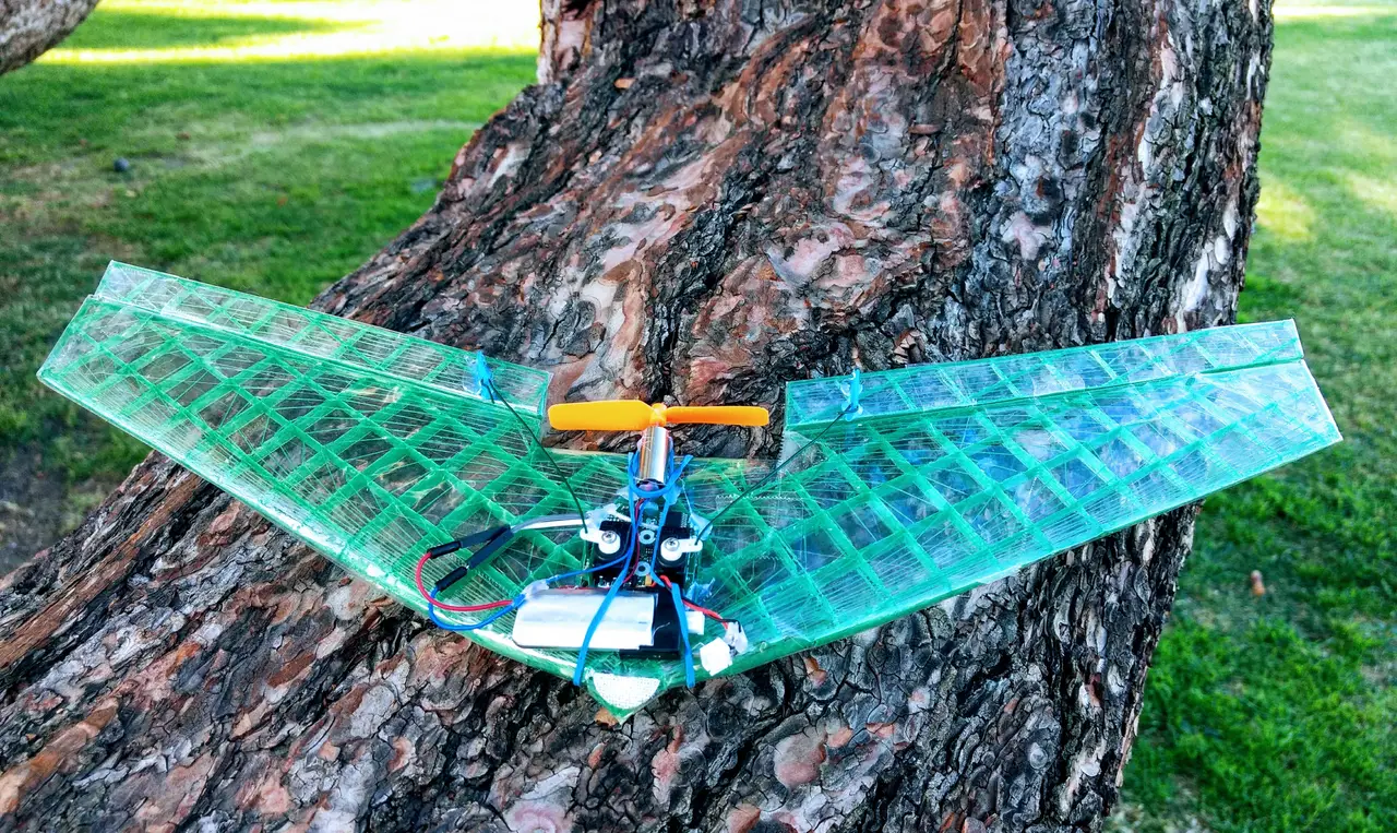 Micro Flying Wing for V911/F949 receiver bricks — modelo 3D
