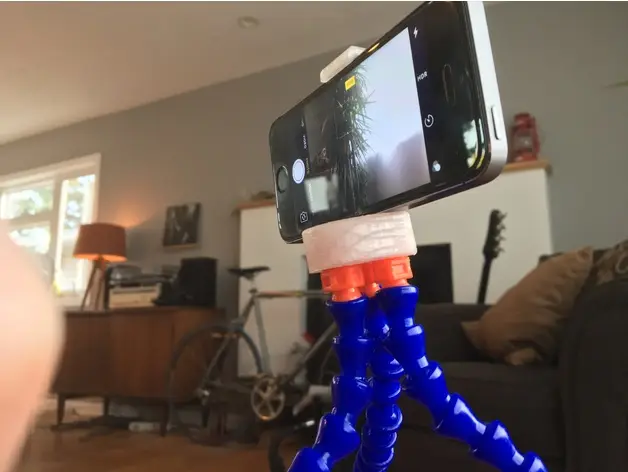 Phone Tripod (updated to fit most phones!) — modelo 3D