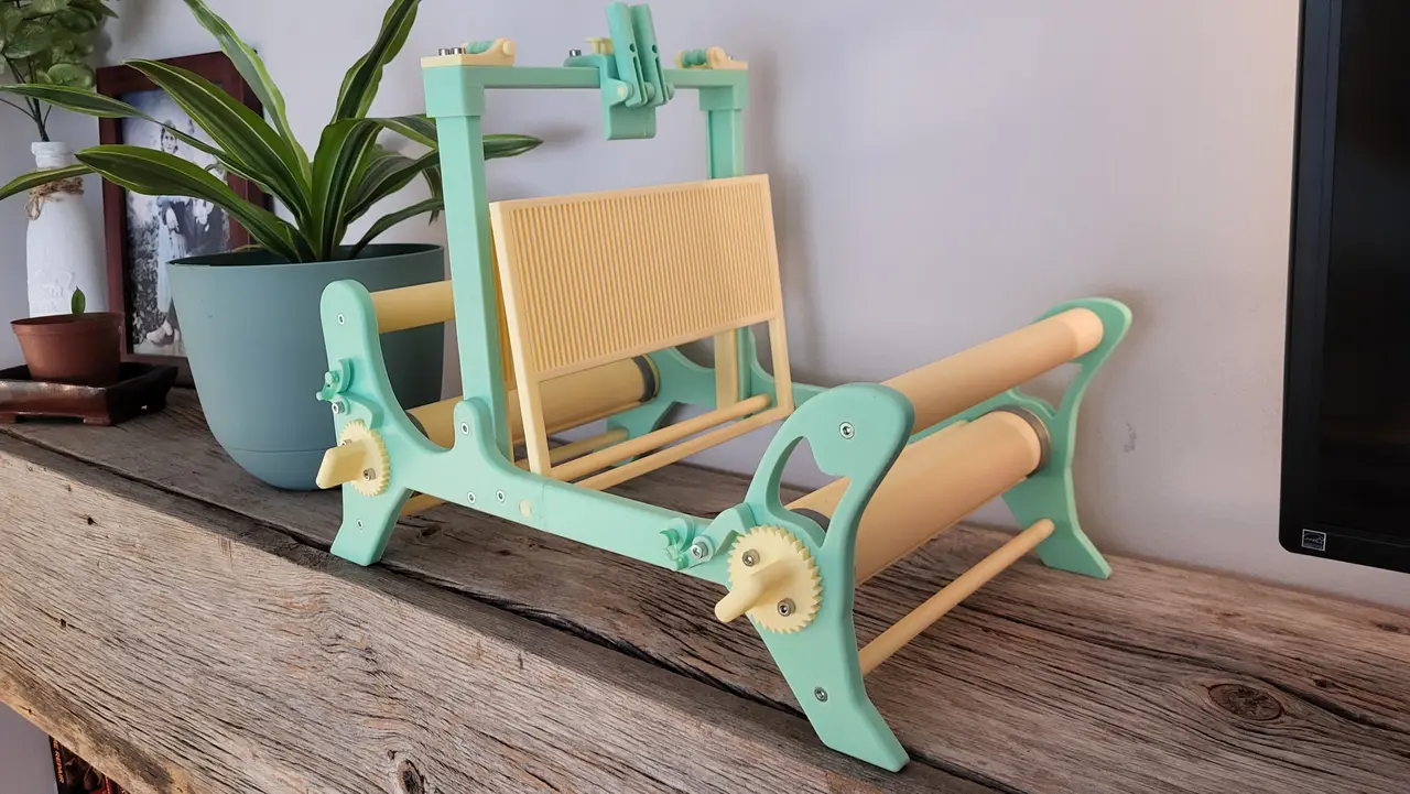 Fall is looming !! The weaving loom — modelo 3D